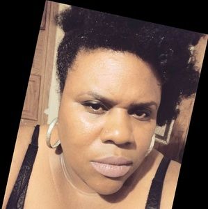 Meet your Posher, Aisha